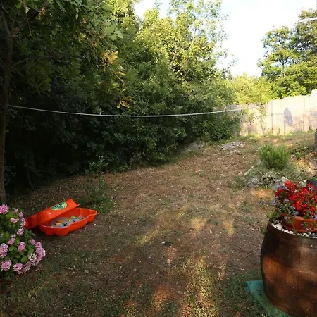 ヴィラ Charming With Private Pool Near The Sea And Garden Ripenda Kras